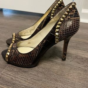 MICHAEL KORS Ella Open Toe Studded Snake Embossed Leather High Heel Pump Size 10